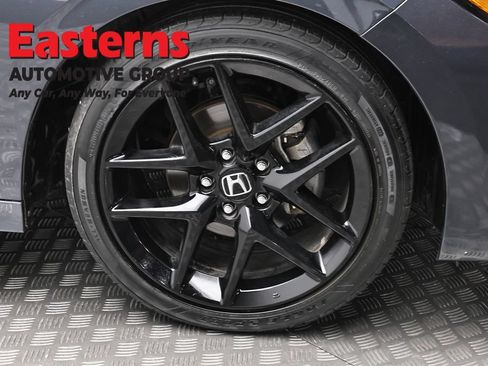 Used 2023 Honda Civic Sport image 31