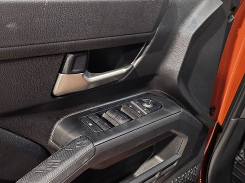 Certified 2025 Toyota Tacoma TRD Off-Road w/ TRD Off Road Premium Package image 21