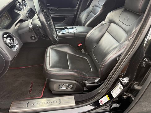 Used 2014 Jaguar XJ R LWB RWD image 44