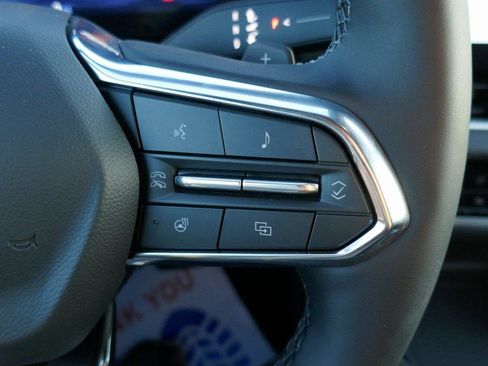 New 2026 Chevrolet Equinox LT image 16