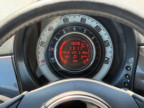 Used 2015 FIAT 500 Pop image 16