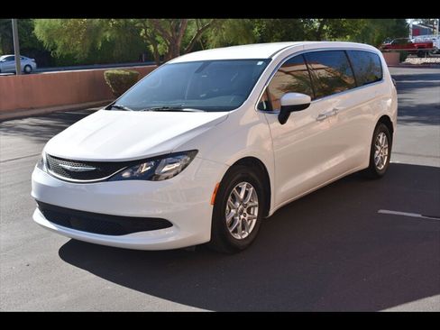 Used 2022 Chrysler Voyager LX w/ Fleet Security Group FWD image 3