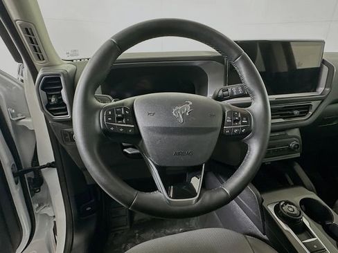 Used 2025 Ford Bronco Sport Badlands AWD/4WD image 11
