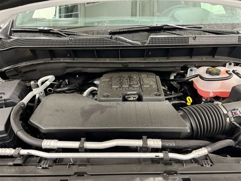 Used 2025 Chevrolet Silverado 1500 LT image 25