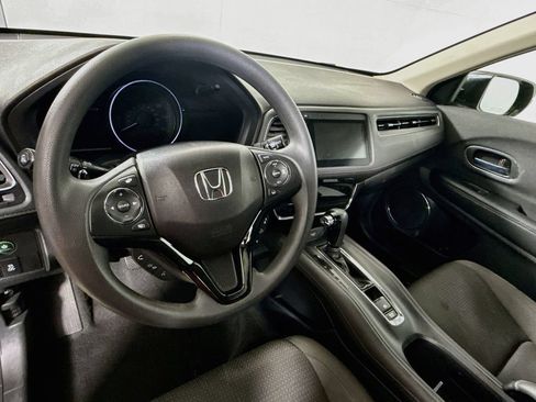 Used 2021 Honda HR-V EX image 12