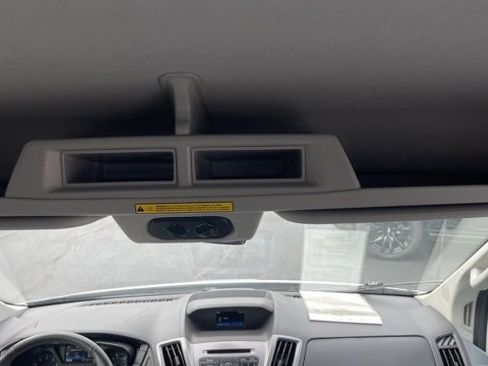 Used 2018 Ford Transit 150 XLT image 12