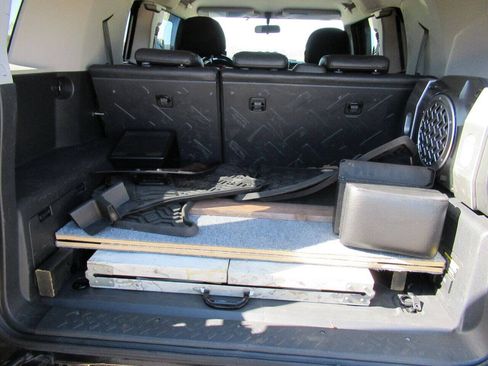 Used 2007 Toyota FJ Cruiser 4WD image 29