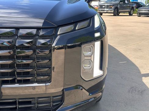 Used 2024 Hyundai Palisade Calligraphy image 4