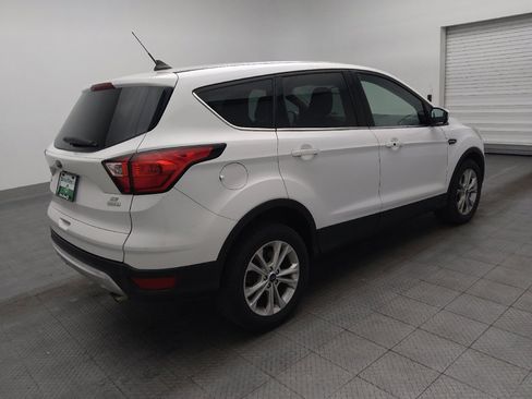 Used 2019 Ford Escape SE image 10
