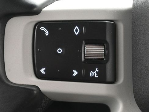 Used 2023 Land Rover Defender 110 X-Dynamic SE image 20