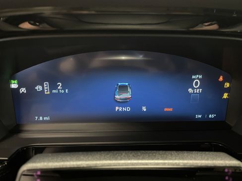 New 2025 Lincoln Corsair Reserve w/ Equipment Group 202A image 18