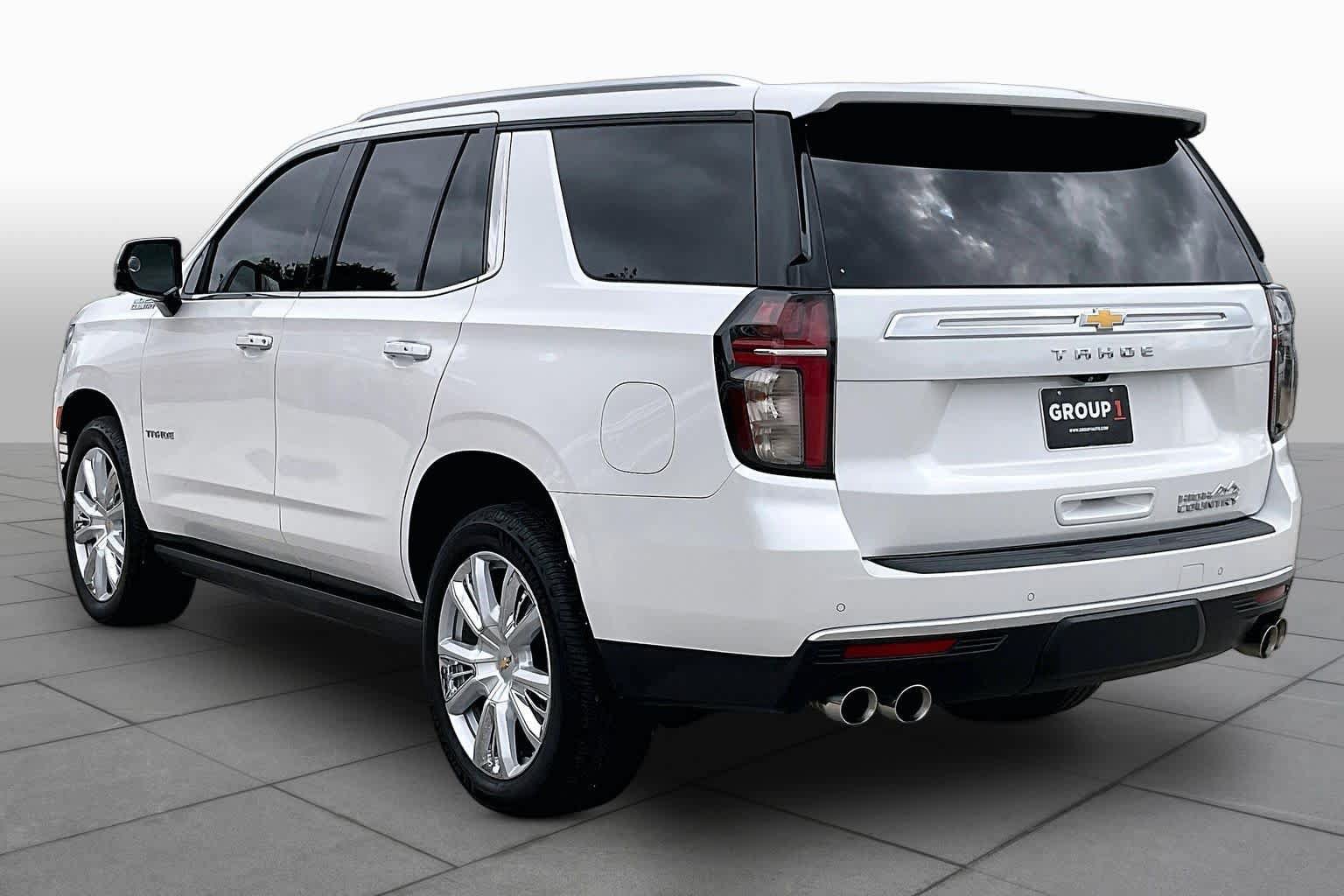 Used 2021 Chevrolet Tahoe High Country w/ Premium Package AWD/4WD image 12