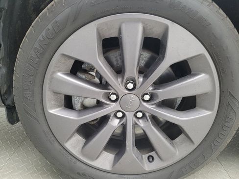 Used 2019 Jeep Cherokee High Altitude AWD/4WD image 31