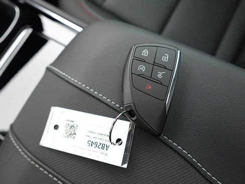 Used 2026 Chevrolet Traverse Z71 AWD/4WD image 36