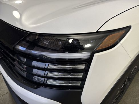 New 2025 Nissan Kicks SV w/ SV Premium Package image 29