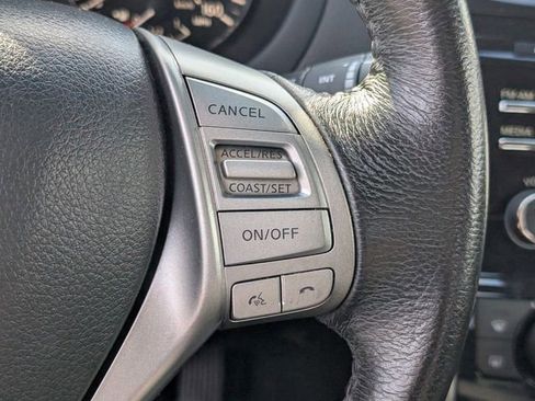 Used 2015 Nissan Altima 2.5 SV w/ Convenience Package image 32