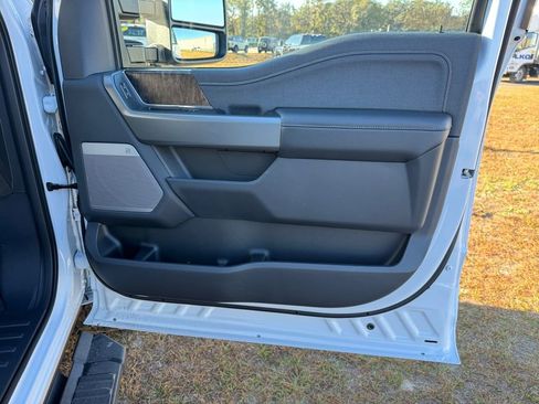 New 2026 Ford F350 Lariat w/ Black Appearance Package image 22