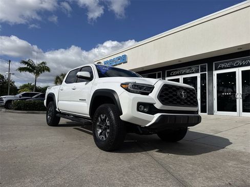 Used 2023 Toyota Tacoma TRD Off-Road image 31