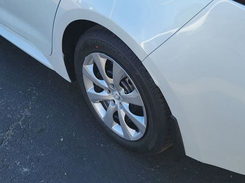 New 2026 Toyota Corolla LE image 5