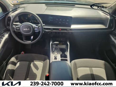 Certified 2025 Kia Sorento LX FWD image 16