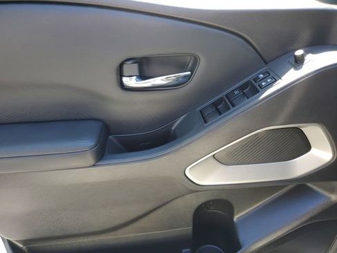 Used 2024 Nissan Frontier SV w/ Hardbody Edition image 17