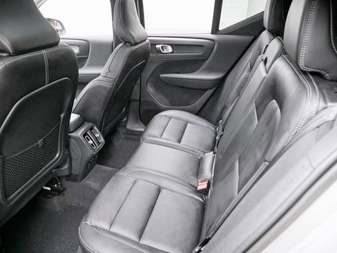 Used 2023 Volvo XC40 B5 Ultimate w/ Protection Package Premier image 22