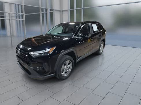 Used 2023 Toyota RAV4 XLE w/ XLE Grade Weather Package AWD/4WD image 4