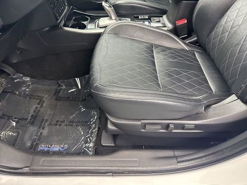 Used 2021 Mitsubishi Outlander GT image 35