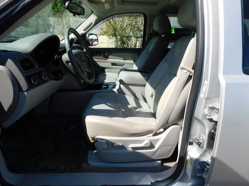 Used 2011 Chevrolet Tahoe LT image 7