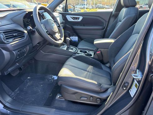 New 2025 Subaru Forester Touring image 10