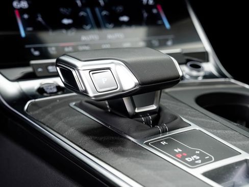 Certified 2025 Audi A6 Premium Plus w/ Premium Plus Package AWD/4WD image 24
