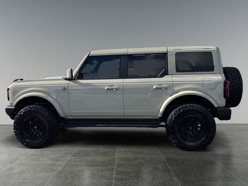Used 2025 Ford Bronco Outer Banks AWD/4WD image 5