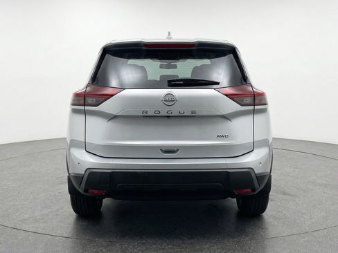 Used 2025 Nissan Rogue SV FWD image 7