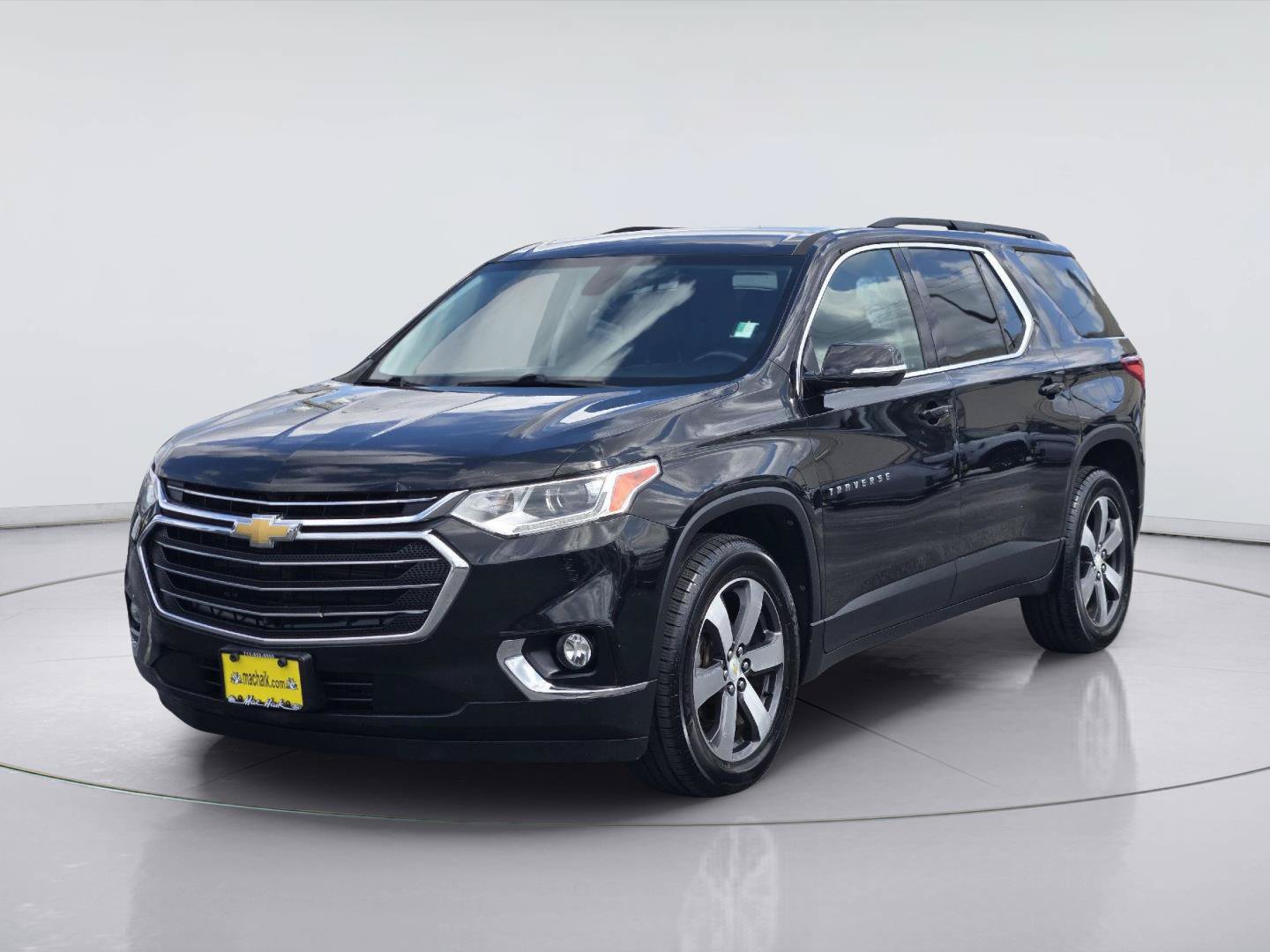 Used 2019 Chevrolet Traverse LT w/ LT Premium Package FWD image 1