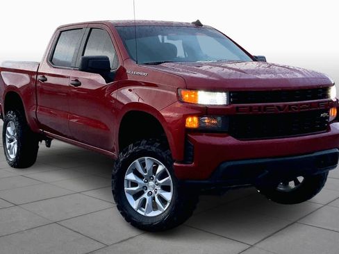 Used 2021 Chevrolet Silverado 1500 Custom image 2