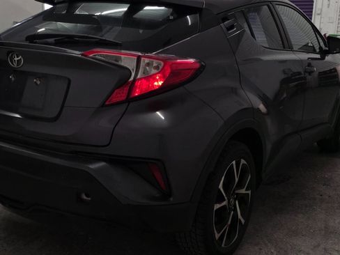 Used 2018 Toyota C-HR XLE image 10