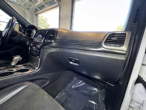 Used 2021 Jeep Grand Cherokee Laredo X AWD/4WD image 47