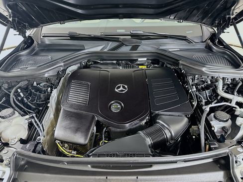 Used 2026 Mercedes-Benz GLC 300 image 33