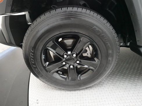 Used 2023 Jeep Wrangler Sport image 26