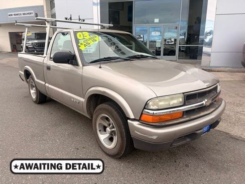 Used 2003 Chevrolet S10 Pickup LS RWD image 1