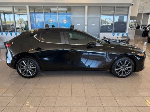 Used 2023 MAZDA MAZDA3 s FWD image 2