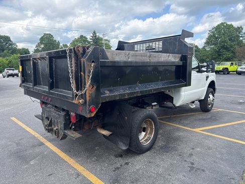Used 2008 Ford F350 4x4 Regular Cab DRW Super Duty image 6