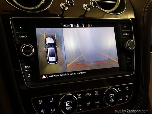 Used 2019 Bentley Bentayga AWD/4WD image 46