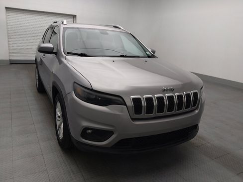 Used 2019 Jeep Cherokee Latitude w/ Popular Appearance Group FWD image 14