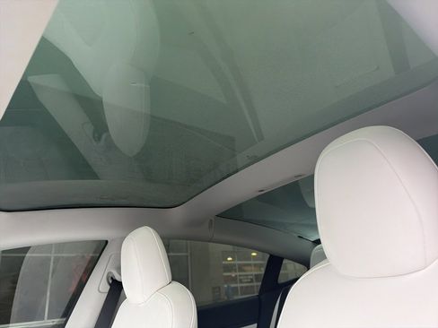 Used 2020 Tesla Model 3 Performance image 13