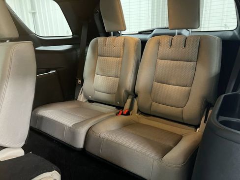 Used 2019 Ford Explorer FWD image 23