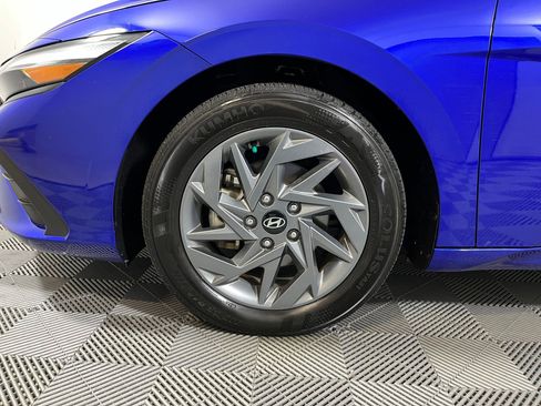 Used 2024 Hyundai Elantra SEL image 9