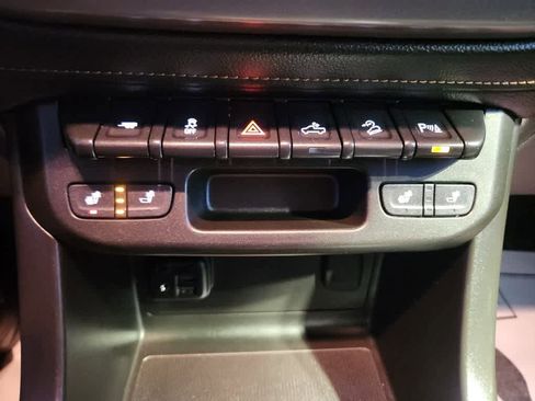 Used 2022 GMC Canyon AT4 w/ Trailering Package image 21