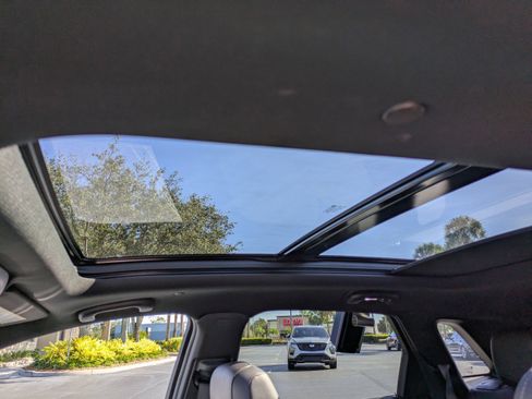 Used 2021 Cadillac XT5 Premium Luxury image 20