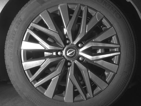 Used 2025 Nissan Altima 2.5 SV image 13